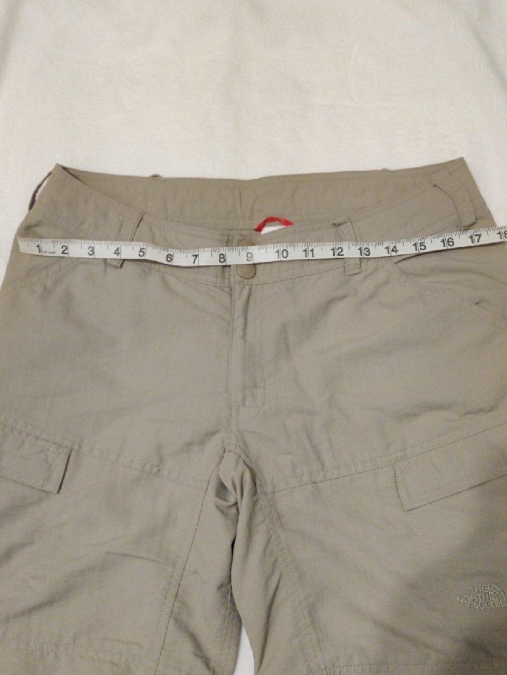 The North Face Embroidered Logo Jacket in Light Beige - Picture 3 of 16